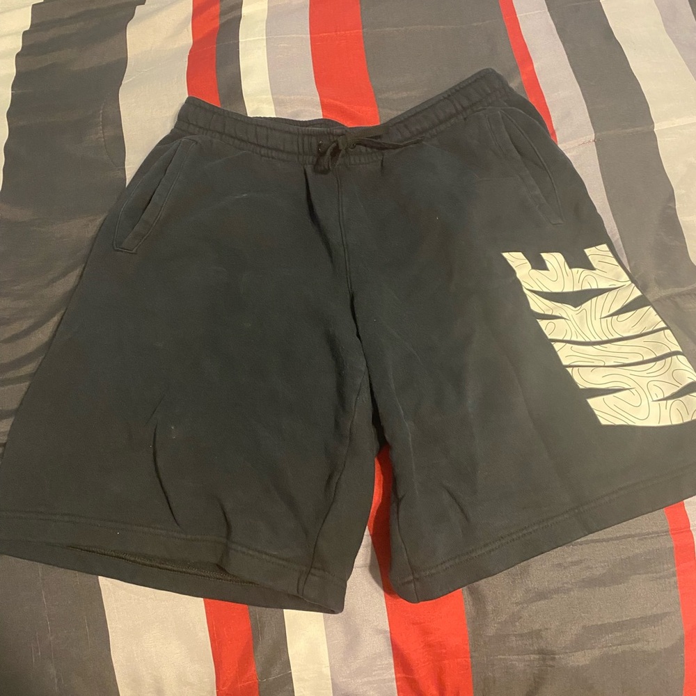 NIKE ACTIVEWEAR SHORTS